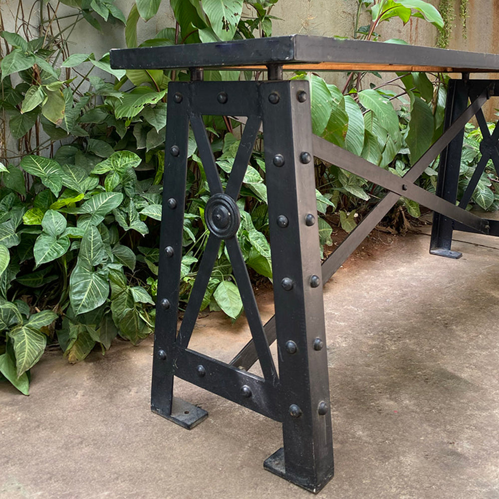 Tables– Sunshine Boulevard